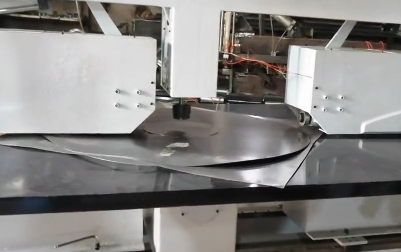 越南定制合作案例，**雙頭剪圓機